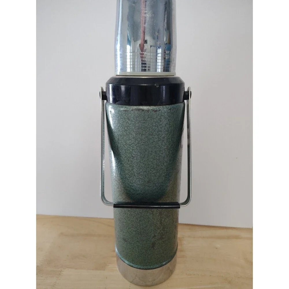Vintage Rare Stanley Aladdin USA Quart Thermos A94C w/Handle Hunting 1981 - Picture 3 of 9
